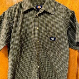 Dickies mens short sleeve shirt size medium